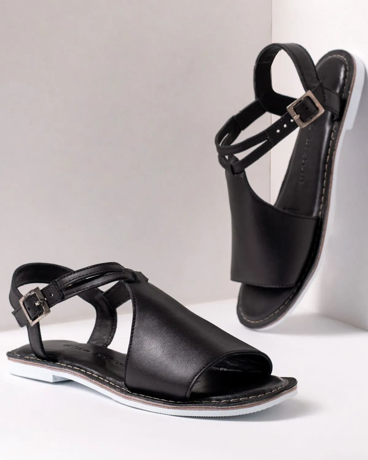 Sandalia dama · negra 2 tiras